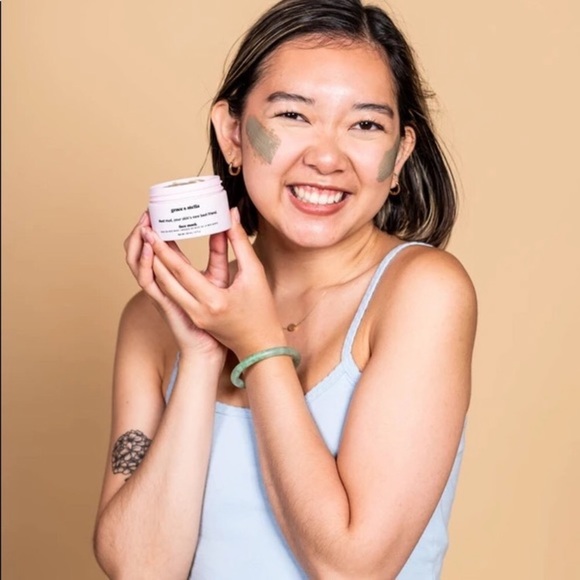 🎀GRACE & STELLA LET IT GLOW FACIAL NEEDS SET - Picture 7 of 11